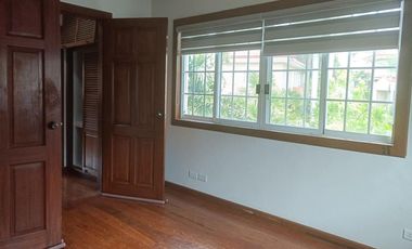 Resale 3 Bedrooms Duplex House in Villa Terrace