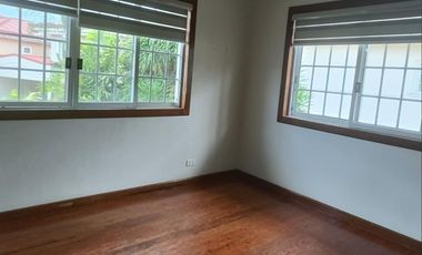 Resale 3 Bedrooms Duplex House in Villa Terrace