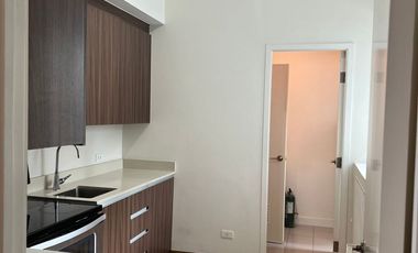 Premier 2 Bedroom Unit in Shang Salcedo Place, Makati