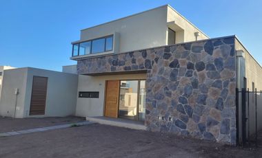 Casa En Buin Cercana A Carr Panamericana Sur