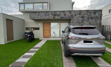 Casa En Buin Cercana A Carr Panamericana Sur