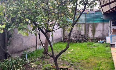 Casa A Pasos De Departamental / Av Vicuña Mackenna