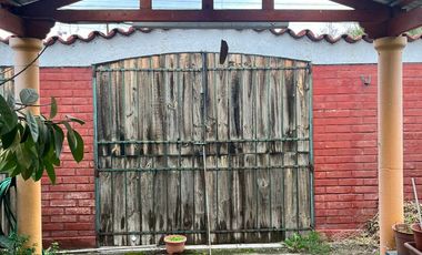 Casa A Pasos De Departamental / Av Vicuña Mackenna