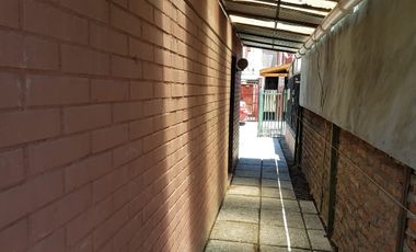 Casa Ubicada Cercana A Futura Estación Linea De Metro