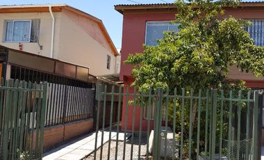 Casa Ubicada Cercana A Futura Estación Linea De Metro