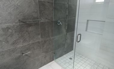 Departamento en piso 12 en Torre Colinas del Mar. Totalmente climatizado y torre con amenidades