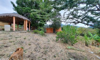 Casa de campo cerca del sótano del Barro