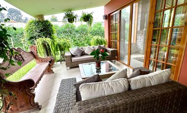 Espaciosa  casa con amplia  área social y piscina 🏡☀️