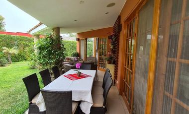 Espaciosa  casa con amplia  área social y piscina 🏡☀️
