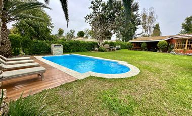 Espaciosa  casa con amplia  área social y piscina 🏡☀️