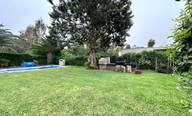 Espaciosa  casa con amplia  área social y piscina 🏡☀️