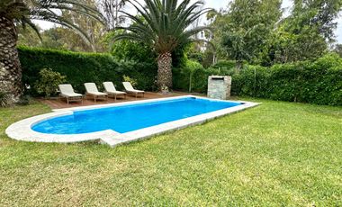 Espaciosa  casa con amplia  área social y piscina 🏡☀️