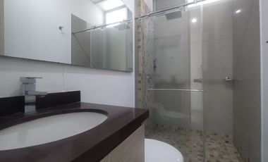 Apartamento amoblado en arriendo en Alto Prado.
