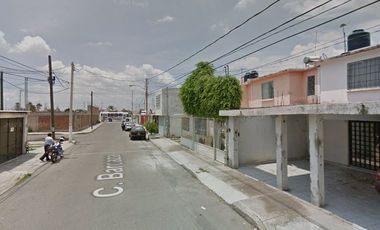 Excelente casa en Remante Bancario ¡¡¡Imagine duplicar su inversión a corto plazo!!!