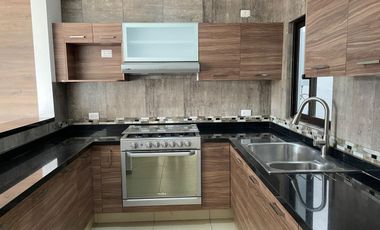 CASA EN VENTA RESIDENCIAL VISTA BOSQUES