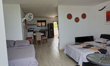 CONDOMINIO RENTABLE DE 4 APARTAMENTOS Y 4 LOCALES EN BELLO HORIZONTE