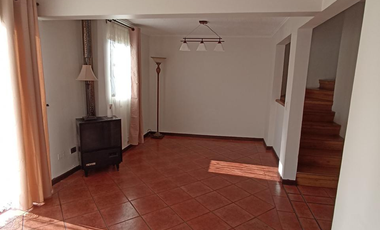 Venta de Casa de 142m2 en un Terreno de 221m2, Peñalolén