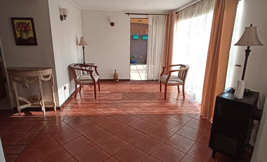 Venta de Casa de 142m2 en un Terreno de 221m2, Peñalolén