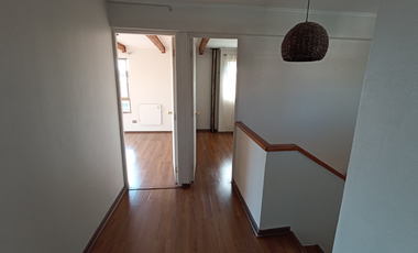 Venta de Casa de 142m2 en un Terreno de 221m2, Peñalolén