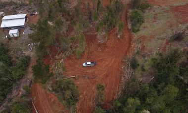 Parcela Sector Los Guindos con Estero