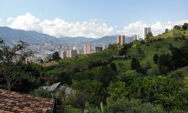 Propiedad Única en Sabaneta: Potencial Turístico, Comercial y Residencial