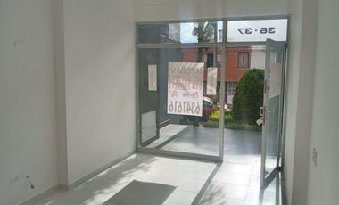 Local en el prado