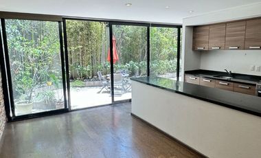 ¡Precio de Oportunidad! Con 200m2, Dos Recamaras con 2.5 Baños.