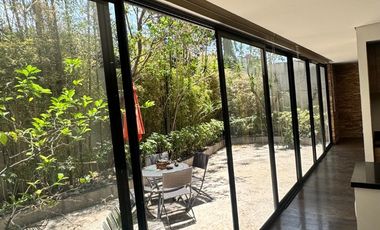 ¡Precio de Oportunidad! Con 200m2, Dos Recamaras con 2.5 Baños.