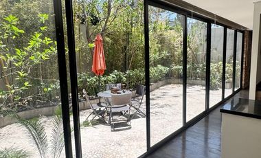 ¡Precio de Oportunidad! Con 200m2, Dos Recamaras con 2.5 Baños.