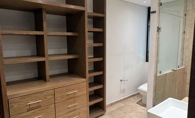 ¡Precio de Oportunidad! Con 200m2, Dos Recamaras con 2.5 Baños.