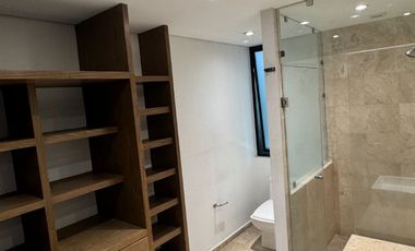 ¡Precio de Oportunidad! Con 200m2, Dos Recamaras con 2.5 Baños.