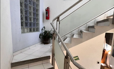 EDIFICIO Y BODEGA EN VENTA EN LA COL. ANZÚRES.