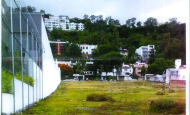 Gran oportunidad para adquirir terreno en una excelente ubicación estratégica, con uso de suelo mixto.