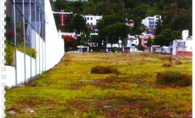 Gran oportunidad para adquirir terreno en una excelente ubicación estratégica, con uso de suelo mixto.