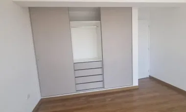 ESTUPENDO DUPLEX TIPO CASA DE ESTRENO EN YANAHUARA. NO PAGA ALCABALA
