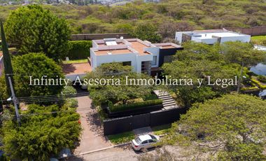 CASA EN VENTA TUMBACO
