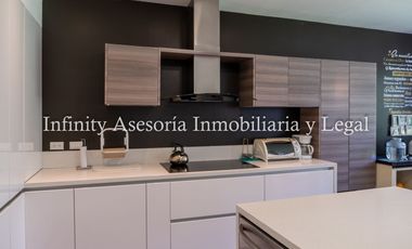 CASA EN VENTA TUMBACO