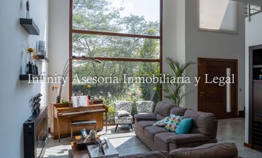 CASA EN VENTA TUMBACO