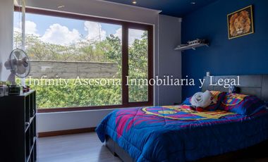 CASA EN VENTA TUMBACO
