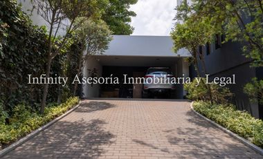 CASA EN VENTA TUMBACO