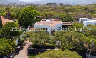 CASA EN VENTA TUMBACO