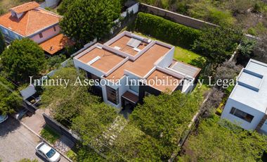 CASA EN VENTA TUMBACO