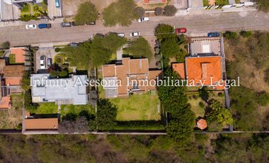 CASA EN VENTA TUMBACO