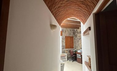 EN VENTA HERMOSA CASA EN UN PISO EN FUENTE DEL ANÁHUAC , VISTAS HERMOSAS