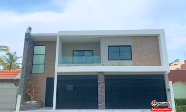 RENTA | CASA MODERNA CON ALBERCA FRACCIONAMIENTO COSTA DE ORO