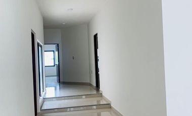 RENTA | CASA MODERNA CON ALBERCA FRACCIONAMIENTO COSTA DE ORO