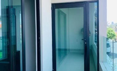 RENTA | CASA MODERNA CON ALBERCA FRACCIONAMIENTO COSTA DE ORO