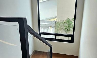 For Sale: Luxurious 2-Storey Home in BF Homes, Las Piñas – 5 Bedrooms, Private Pool, and Premium Finishes