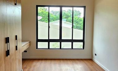 For Sale: Luxurious 2-Storey Home in BF Homes, Las Piñas – 5 Bedrooms, Private Pool, and Premium Finishes