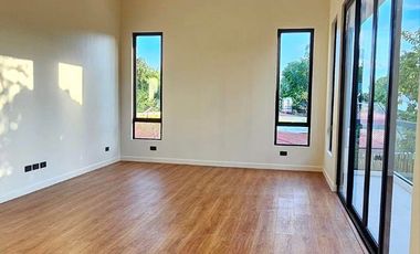 For Sale: Luxurious 2-Storey Home in BF Homes, Las Piñas – 5 Bedrooms, Private Pool, and Premium Finishes